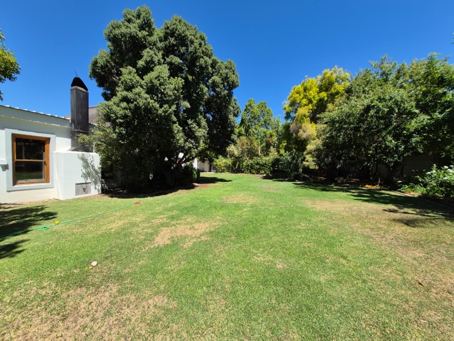 5 Bedroom Property for Sale in Langerug Western Cape
